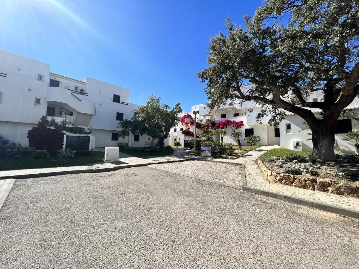 Albufeira Balaia Golf Vilage 2 With Pool By Homing Luaran gambar